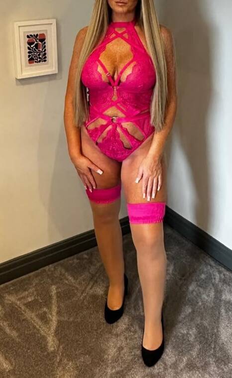 Amber - 38yo - British Escort